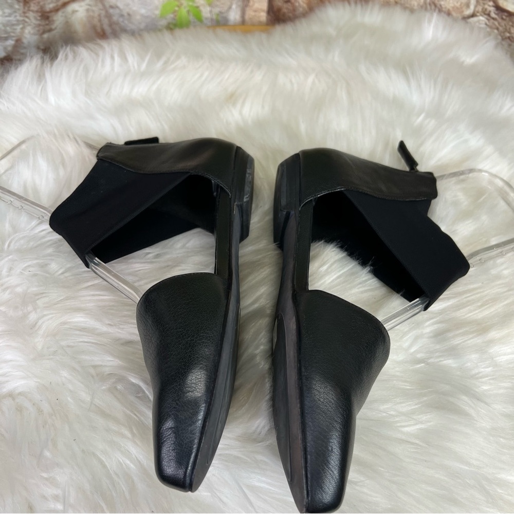 EILEEN FISHER Black Leather Pointed Toe Flats with Elasticized Ankle Strap, 8.5 - Picture 7 of 10